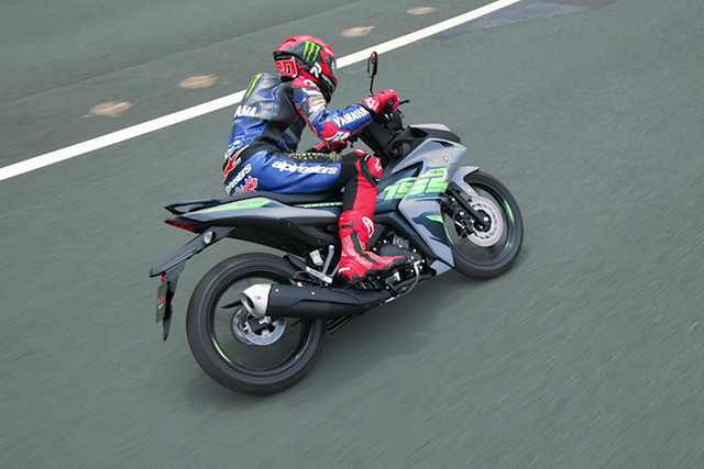 Mới chạy xe tay côn cần lưu ý những gì? - Hình 2 Moi chay xe tay con can luu y nhung gi?-Hinh-2