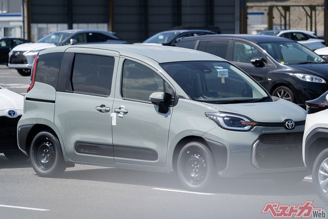 Chi tiết Toyota Sienta 2023 giá rẻ bèo từ 333 triệu đồng - Hình 11 Chi tiet Toyota Sienta 2023 gia re beo tu 333 trieu dong-Hinh-11