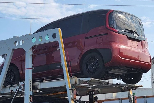 Chi tiết Toyota Sienta 2023 giá rẻ bèo từ 333 triệu đồng - Hình 4 Chi tiet Toyota Sienta 2023 gia re beo tu 333 trieu dong-Hinh-4