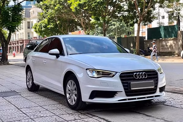 Gan 70 xe sang Audi A3 tai Viet Nam bi ro ri dau hop so