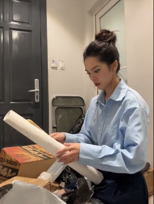 Bên trong ngôi nhà 4 tầng có thang máy của diễn viên Quỳnh Lương - Hình 7 Ben trong ngoi nha 4 tang co thang may cua dien vien Quynh Luong-Hinh-7