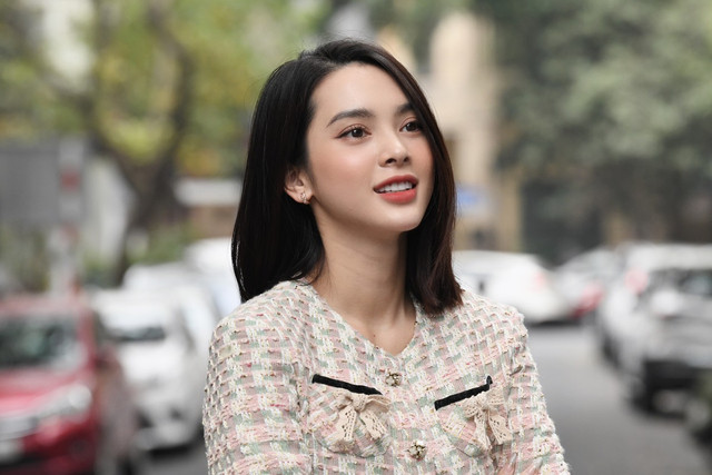 Bên trong ngôi nhà 4 tầng có thang máy của diễn viên Quỳnh Lương - Hình 2 Ben trong ngoi nha 4 tang co thang may cua dien vien Quynh Luong-Hinh-2