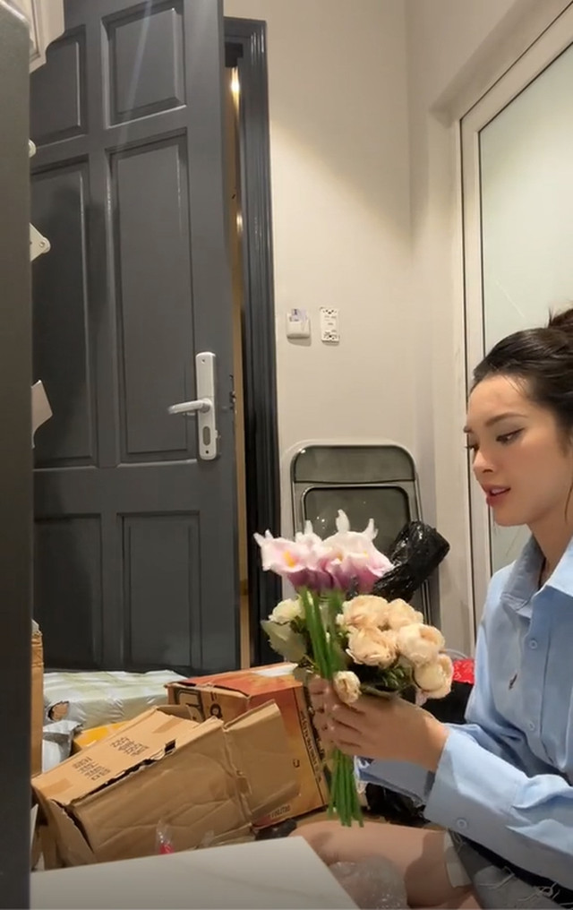 Bên trong ngôi nhà 4 tầng có thang máy của diễn viên Quỳnh Lương - Hình 5 Ben trong ngoi nha 4 tang co thang may cua dien vien Quynh Luong-Hinh-5