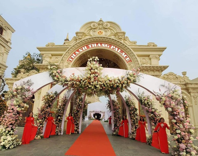 Điểm danh các đại gia Việt từng chi trăm tỷ tổ chức đám cưới cho con - Hình 6 Diem danh cac dai gia Viet tung chi tram ty to chuc dam cuoi cho con-Hinh-6