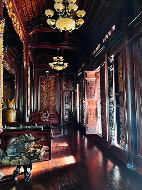 Trầm trồ biệt phủ 200 tỷ tựa cung đình Huế - Hình 12 Tram tro biet phu 200 ty tua cung dinh Hue-Hinh-12