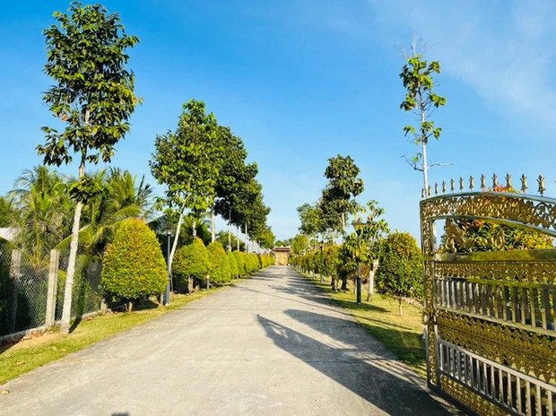 Trầm trồ biệt phủ 200 tỷ tựa cung đình Huế - Hình 2 Tram tro biet phu 200 ty tua cung dinh Hue-Hinh-2