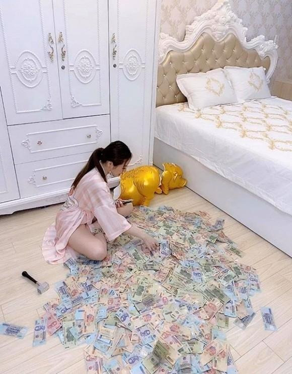 Chị gái trao hồi môn 2,5 tỷ và 49 cây vàng cho em đi lấy chồng - Hình 7 Chi gai trao hoi mon 2,5 ty va 49 cay vang cho em di lay chong-Hinh-7