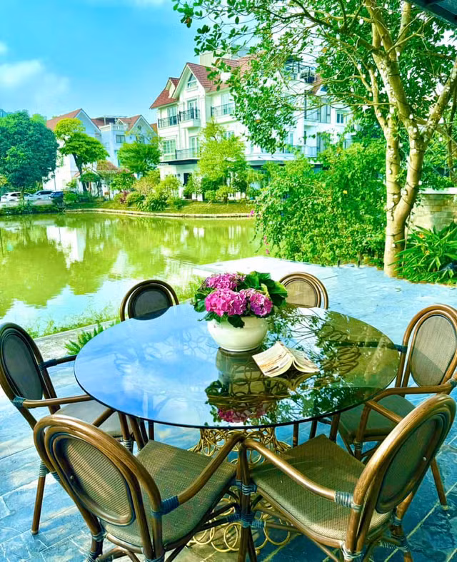 Lã Thanh Huyền sở hữu biệt thự 60 tỷ với khu vườn mát mắt - Hình 3 La Thanh Huyen so huu biet thu 60 ty voi khu vuon mat mat-Hinh-3