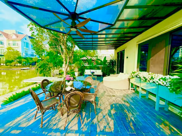 Lã Thanh Huyền sở hữu biệt thự 60 tỷ với khu vườn mát mắt - Hình 4 La Thanh Huyen so huu biet thu 60 ty voi khu vuon mat mat-Hinh-4