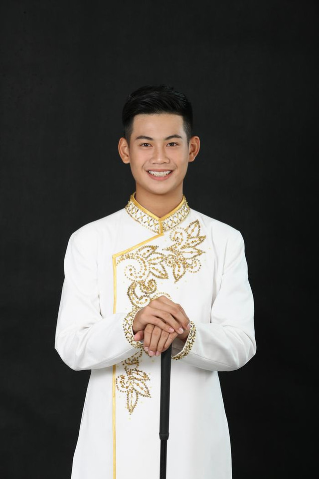 Hot boy làng golf khiến chị em muốn "rụng trứng" - Hình 5 Hot boy lang golf khien chi em muon