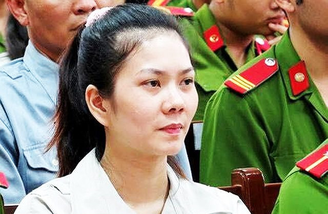 Trước Ngọc Miu, Dương Văn Kính còn đưa hotgirl này vào tù vì ma túy Truoc Ngoc Miu, Duong Van Kinh con dua hotgirl nay vao tu vi ma tuy