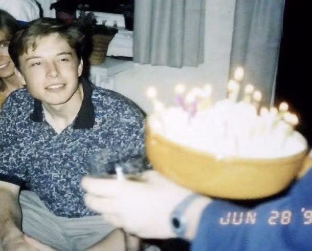 Elon Musk và góc khuất đau đớn - Hình 10 Elon Musk va goc khuat dau don-Hinh-10