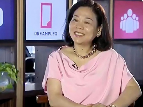 Mẹ chồng Hoa hậu Đặng Thu Thảo: Nữ đại gia từng làm osin từ năm 6 tuổi - Hình 4 Me chong Hoa hau Dang Thu Thao: Nu dai gia tung lam osin tu nam 6 tuoi-Hinh-4