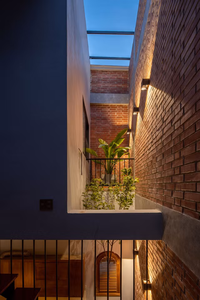 Nha gach moc o Ha Noi dep den 'sung so'-Hinh-5