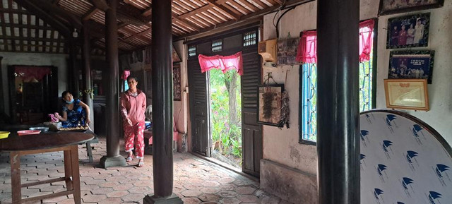 Ben trong nha co Tram Cot doc nhat vo nhi o Long An-Hinh-5