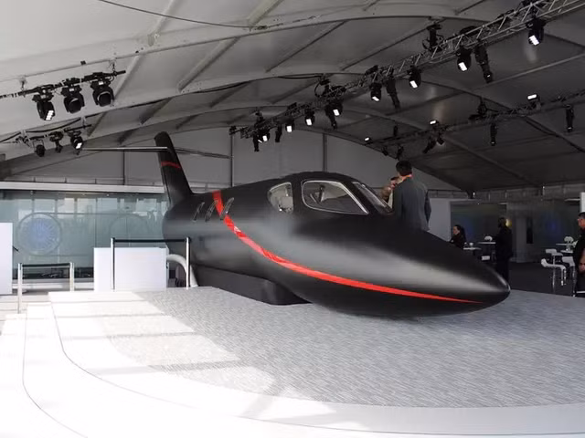 Kham pha uu diem cua may bay ca nhan gan 7 trieu USD cua Honda-Hinh-2