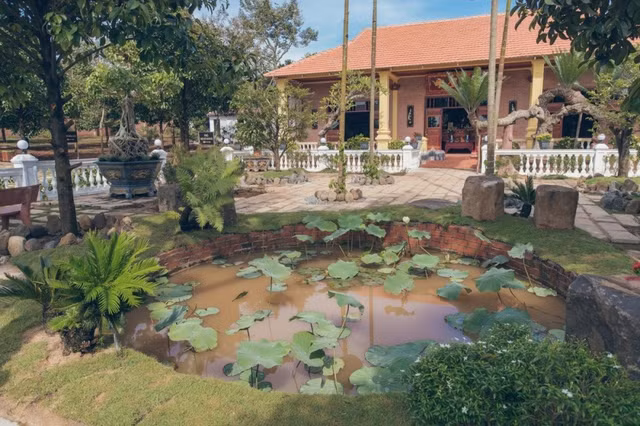 Biet phu 10.000m2 phong cach co xua cua Ly Nha Ky-Hinh-4