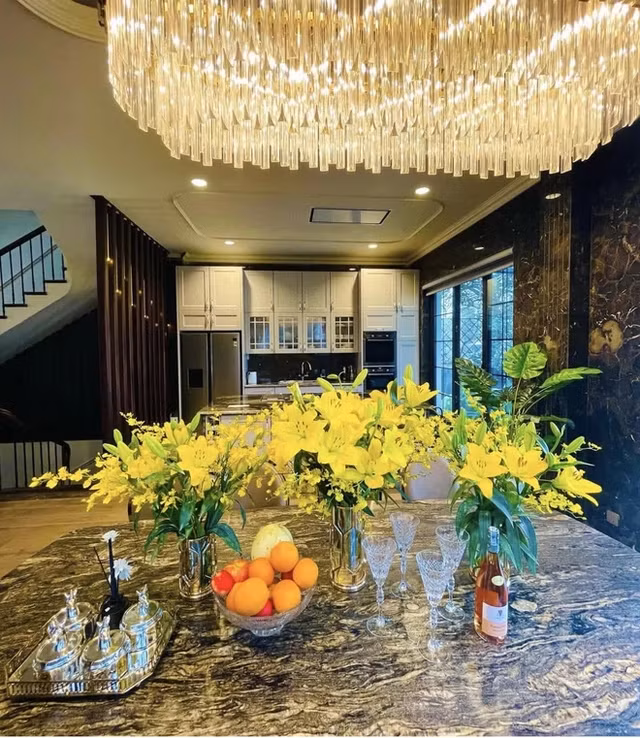 Can canh biet thu 60 ty dang cap 5 sao cua nguoi dep La Thanh Huyen-Hinh-10