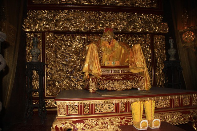 Khám phá công trình gỗ lim kỳ vĩ nhất Việt Nam - Hình 9 Kham pha cong trinh go lim ky vi nhat Viet Nam-Hinh-9
