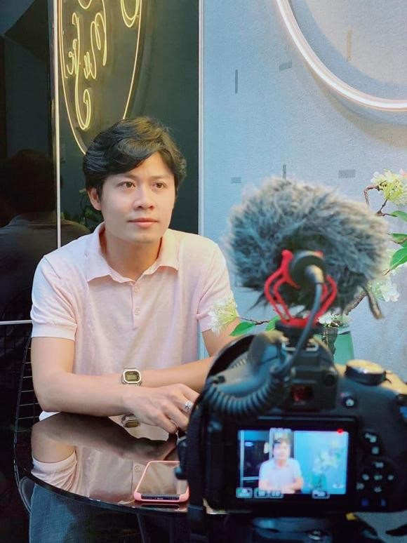 Bên trong căn hộ 10 tỷ của nhạc sĩ Nguyễn Văn Chung Ben trong can ho 10 ty cua nhac si Nguyen Van Chung