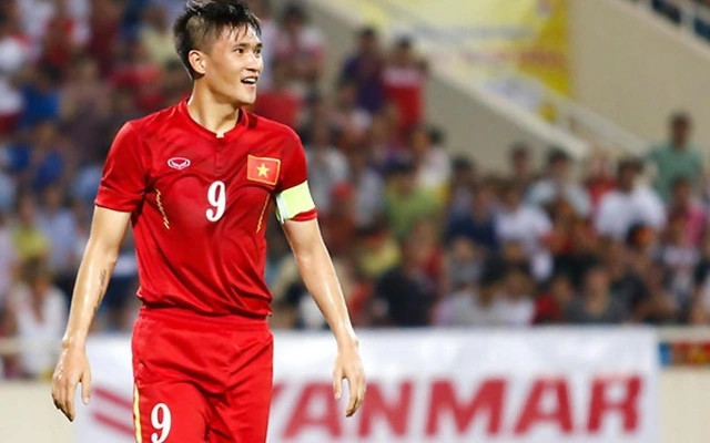 Công Vinh giàu cỡ nào khi mạnh tay tặng Thủy Tiên 2 tỷ đồng? - Hình 2 Cong Vinh giau co nao khi manh tay tang Thuy Tien 2 ty dong?-Hinh-2