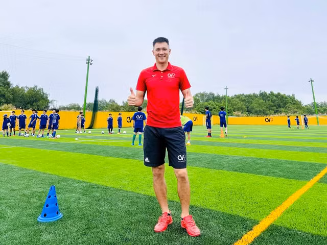 Cong Vinh giau co nao khi manh tay tang Thuy Tien 2 ty dong?-Hinh-9