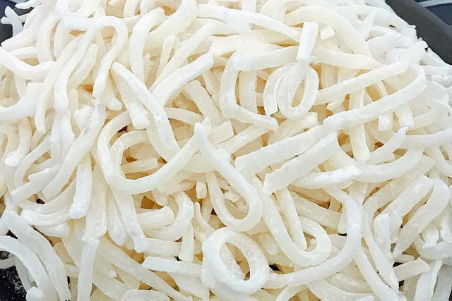 Vì sao mứt dừa sáp có giá đắt đỏ gần nửa triệu đồng/kg? - Hình 8 Vi sao mut dua sap co gia dat do gan nua trieu dong/kg?-Hinh-8