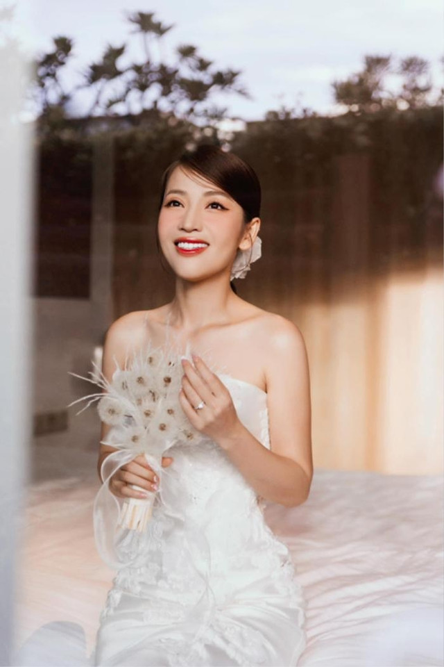 Cô dâu Puka dùng hoa cưới độc nhất vô nhị đắt cỡ nào? - Hình 3 Co dau Puka dung hoa cuoi doc nhat vo nhi dat co nao?-Hinh-3