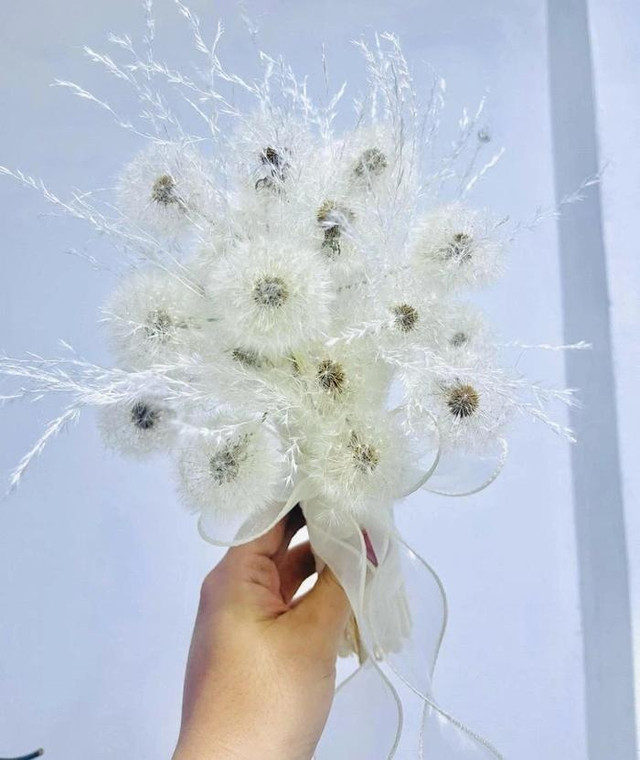 Cô dâu Puka dùng hoa cưới độc nhất vô nhị đắt cỡ nào? - Hình 5 Co dau Puka dung hoa cuoi doc nhat vo nhi dat co nao?-Hinh-5