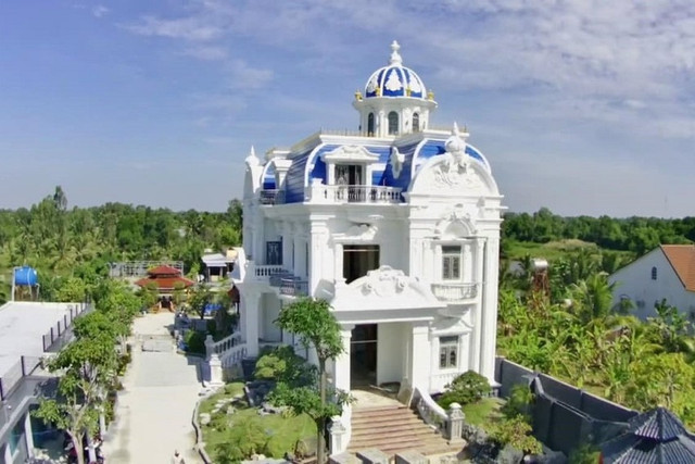 Những căn biệt phủ bề thế tiền tỷ bị cưỡng chế vì xây trái phép Nhung can biet phu be the tien ty bi cuong che vi xay trai phep
