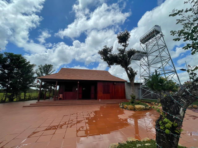 Những căn biệt phủ bề thế tiền tỷ bị cưỡng chế vì xây trái phép - Hình 8 Nhung can biet phu be the tien ty bi cuong che vi xay trai phep-Hinh-8