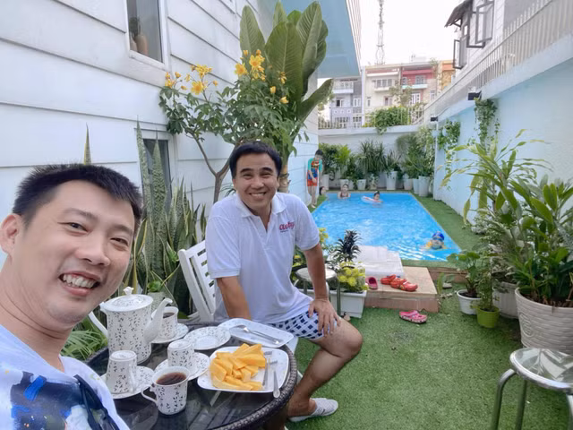 Me man biet thu 500m2 day hoa trai cua MC Quyen Linh-Hinh-12