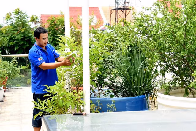 Me man biet thu 500m2 day hoa trai cua MC Quyen Linh-Hinh-6