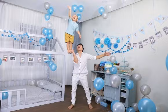 Can canh noi song cua anh em nghe si Quoc Co - Quoc Nghiep-Hinh-12