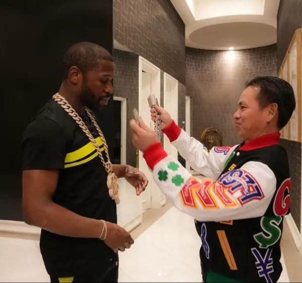 Tỷ phú gốc Việt Johnny Đặng sở hữu khối tài sản đồ sộ như nào? - Hình 2 Ty phu goc Viet Johnny Dang so huu khoi tai san do so nhu nao?-Hinh-2