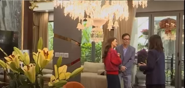 Choang ngop biet thu xa hoa cua hot girl Phan Thi Thuy Tien