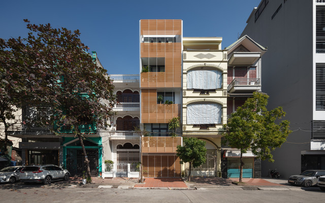 Nhà Hạ Long gây bất ngờ trên báo Mỹ khi “bọc” thép gỗ bên ngoài - Hình 5 Nha Ha Long gay bat ngo tren bao My khi “boc” thep go ben ngoai-Hinh-5