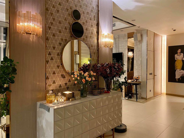 Biệt thự phong cách Châu Âu cổ điển của Hoa hậu Thu Hoài và chồng trẻ - Hình 11 Biet thu phong cach Chau Au co dien cua Hoa hau Thu Hoai va chong tre-Hinh-11