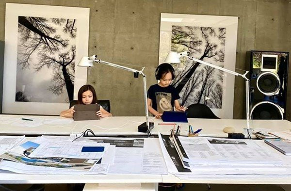 Đi xem biệt thự trên đồi như khu nghỉ dưỡng của ca sỹ Hồng Nhung ở Mỹ - Hình 6 Di xem biet thu tren doi nhu khu nghi duong cua ca sy Hong Nhung o My-Hinh-6