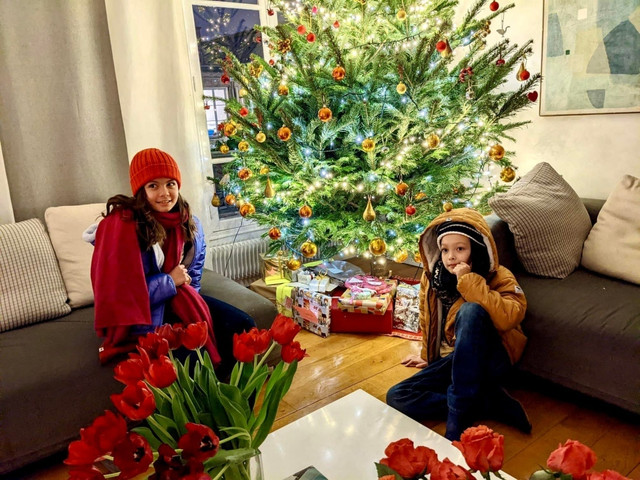 Đi xem biệt thự trên đồi như khu nghỉ dưỡng của ca sỹ Hồng Nhung ở Mỹ - Hình 8 Di xem biet thu tren doi nhu khu nghi duong cua ca sy Hong Nhung o My-Hinh-8