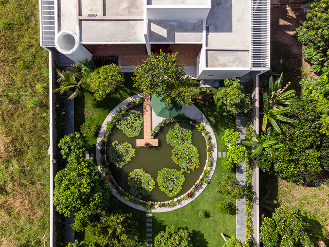 Cận cảnh dinh cơ 1.000 m2 có hồ nuôi cá Koi của cô gái độc thân Bình Dương - Hình 13 Can canh dinh co 1.000 m2 co ho nuoi ca Koi cua co gai doc than Binh Duong-Hinh-13