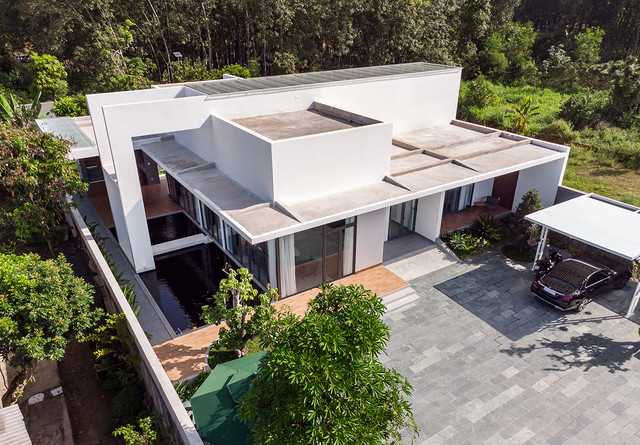 Cận cảnh dinh cơ 1.000 m2 có hồ nuôi cá Koi của cô gái độc thân Bình Dương Can canh dinh co 1.000 m2 co ho nuoi ca Koi cua co gai doc than Binh Duong