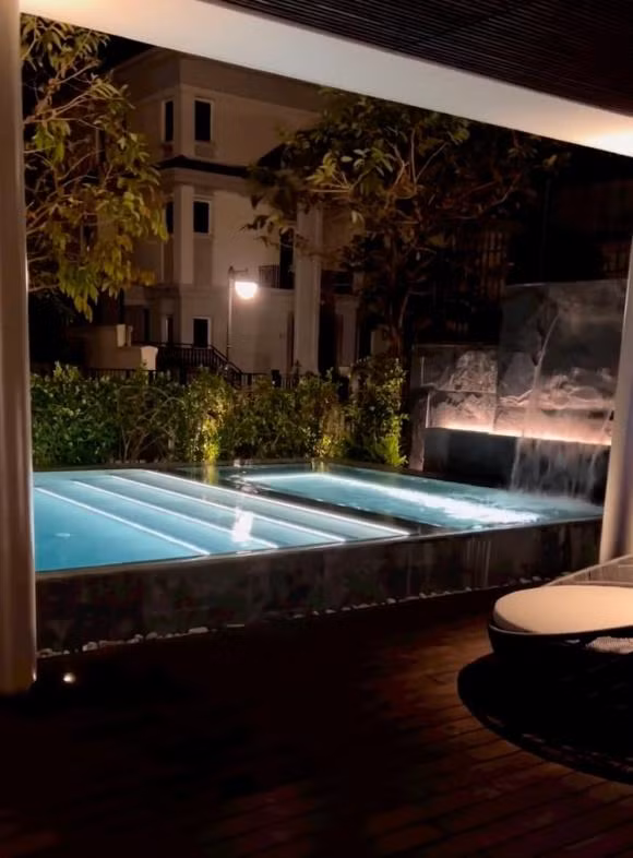 Chi tiet dinh thu 200 ty cua chong cu Le Quyen tang con trai-Hinh-9