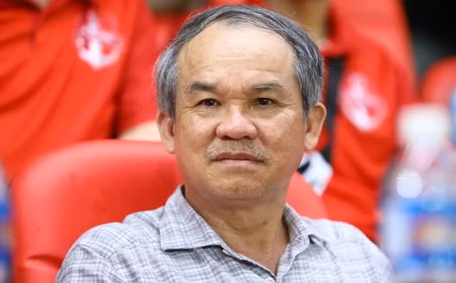 Bat ngo vo so tien dai gia Doan Nguyen Duc da chi cho bong da hang chuc nam qua