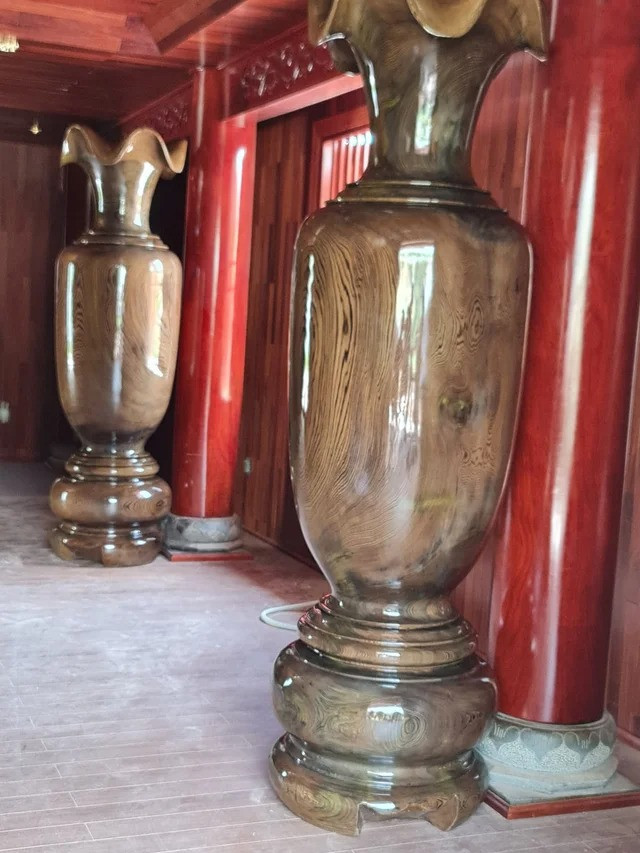 “Đại gia chân đất” sở hữu biệt phủ 15ha toàn gỗ quý - Hình 5 “Dai gia chan dat” so huu biet phu 15ha toan go quy-Hinh-5