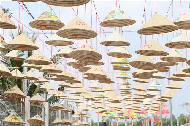 Cận cảnh khu sinh thái Phố Ông Lang rộng hơn 10.000 m2 - Hình 7 Can canh khu sinh thai Pho Ong Lang rong hon 10.000 m2-Hinh-7