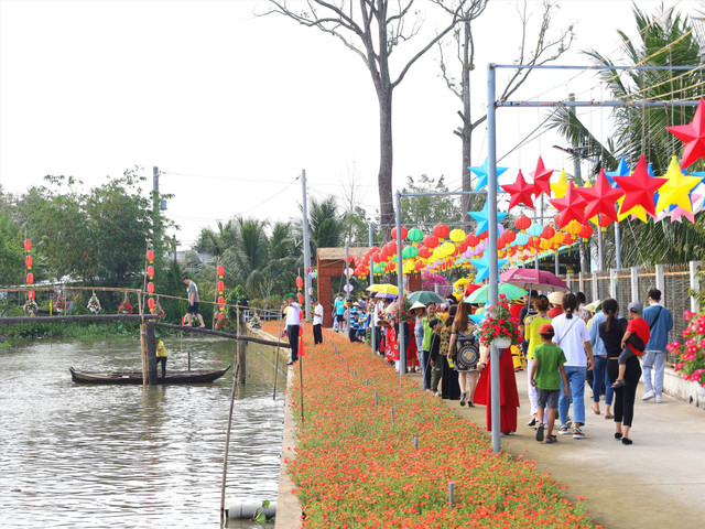 Cận cảnh khu sinh thái Phố Ông Lang rộng hơn 10.000 m2 - Hình 6 Can canh khu sinh thai Pho Ong Lang rong hon 10.000 m2-Hinh-6
