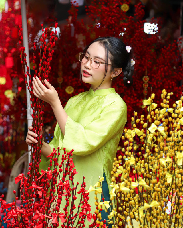 Khối tài sản đáng ngưỡng mộ của Phương Mỹ Chi - Hình 7 Khoi tai san dang nguong mo cua Phuong My Chi-Hinh-7