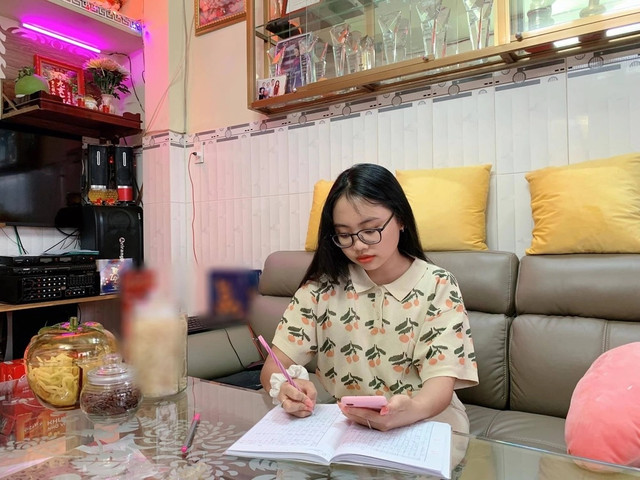 Khối tài sản đáng ngưỡng mộ của Phương Mỹ Chi - Hình 6 Khoi tai san dang nguong mo cua Phuong My Chi-Hinh-6