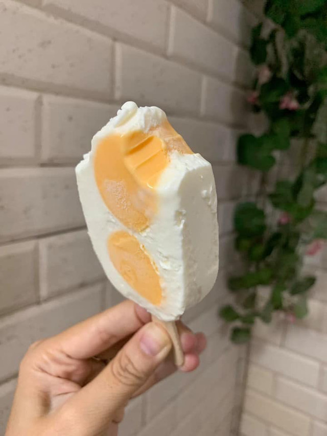 Có gì đặc biệt mà kem trứng muối đang làm mưa làm gió trên thị trường? - Hình 5 Co gi dac biet ma kem trung muoi dang lam mua lam gio tren thi truong?-Hinh-5